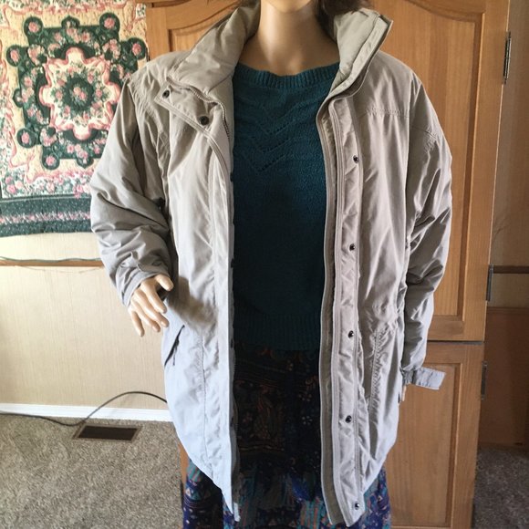 EUC WOMENS CABELA'S BEIGE ZIPPERED JACKET MEDIUM - Picture 2 of 9